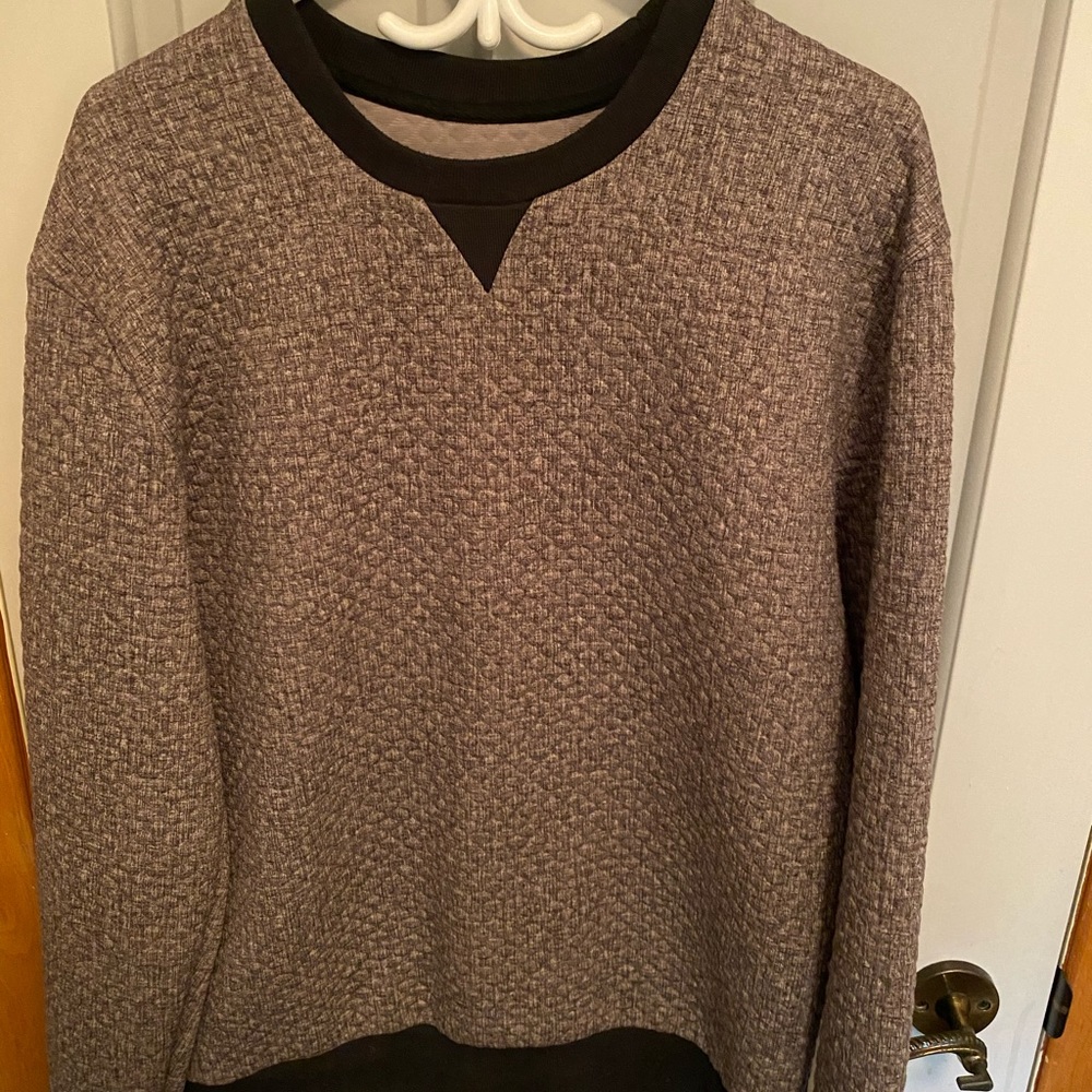 Sweatshirt - Picture 2 of 4